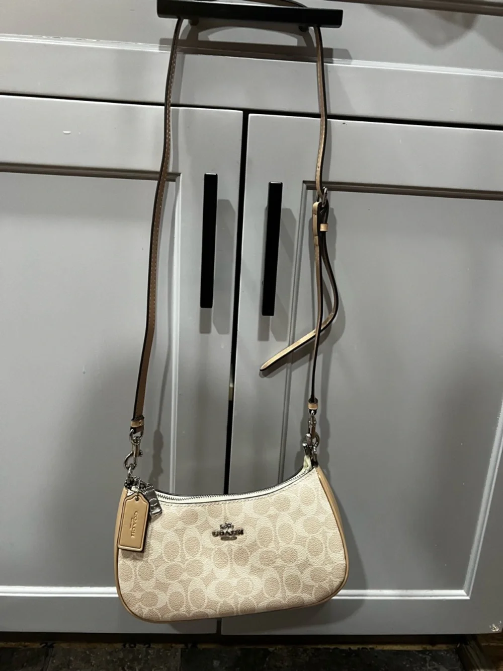 Coach Signature Canvas Teri Shoulder Bag in Light Beige and Cream - Picture 4 of 6